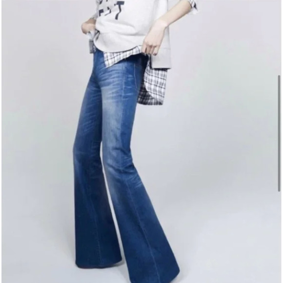 Madewell Denim - Madewell Flea Market Flare Jeans 27 Medium Blue Wash Style C2519